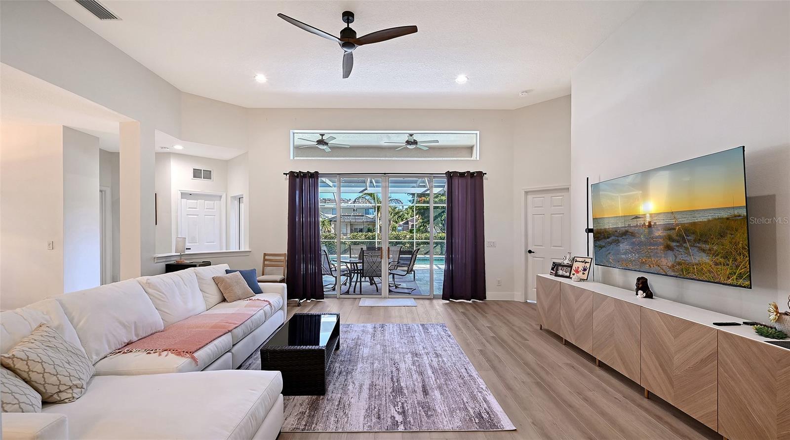 VILLAGES AT PINETREE SPRUCE PI - Residential