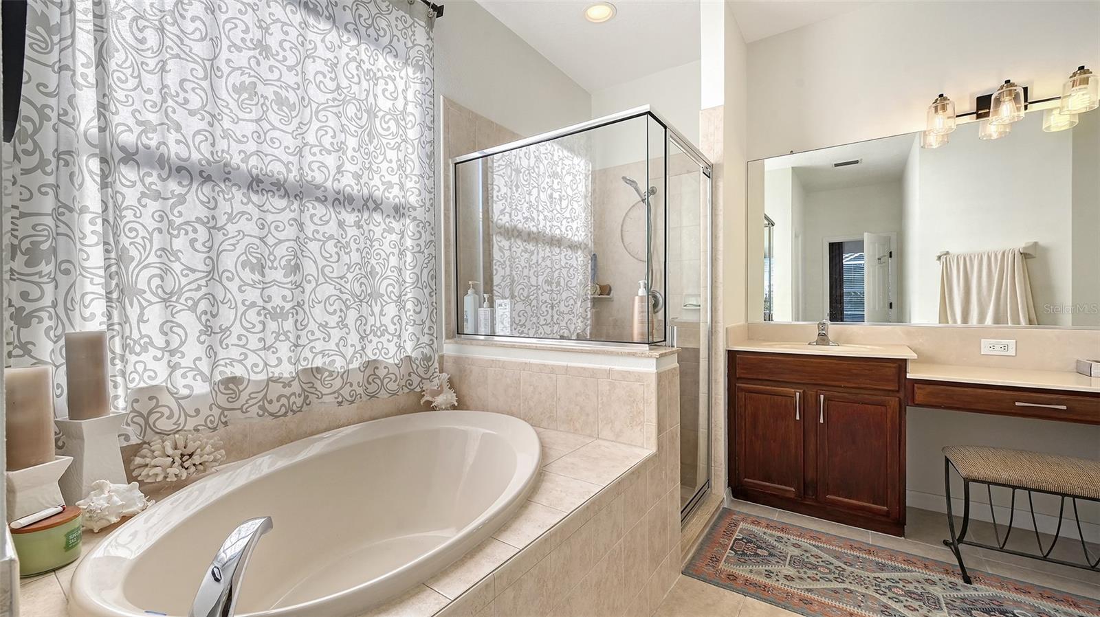 VILLAGES AT PINETREE SPRUCE PI - Residential