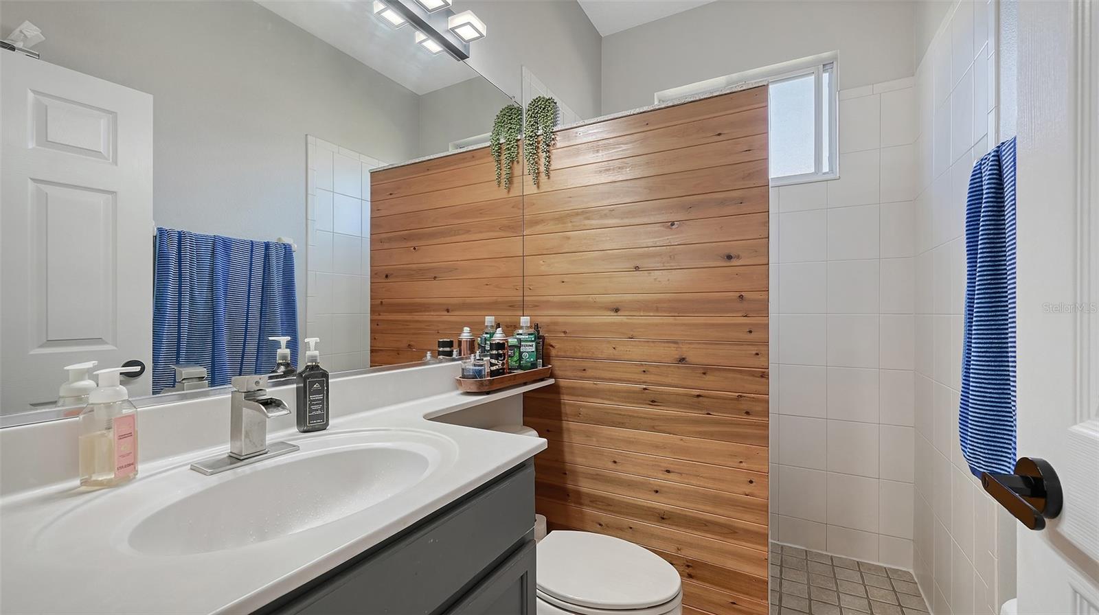 VILLAGES AT PINETREE SPRUCE PI - Residential