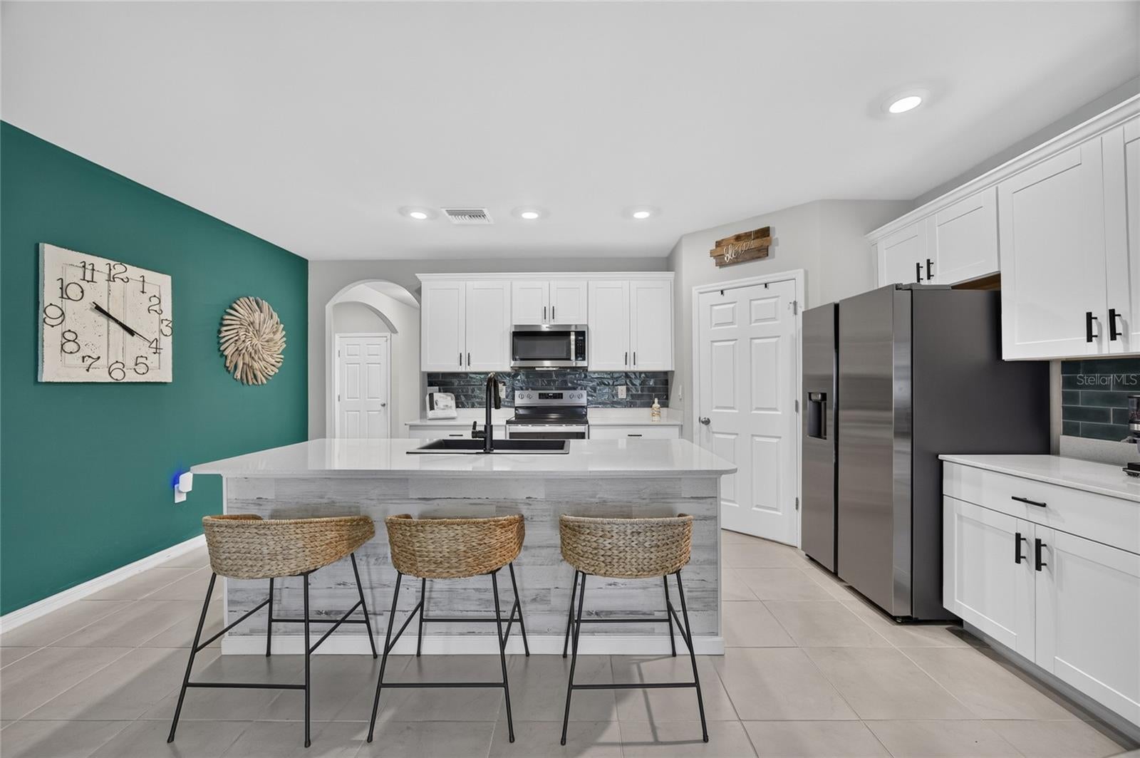 PUNTA GORDA ISLES SEC 16 - Residential
