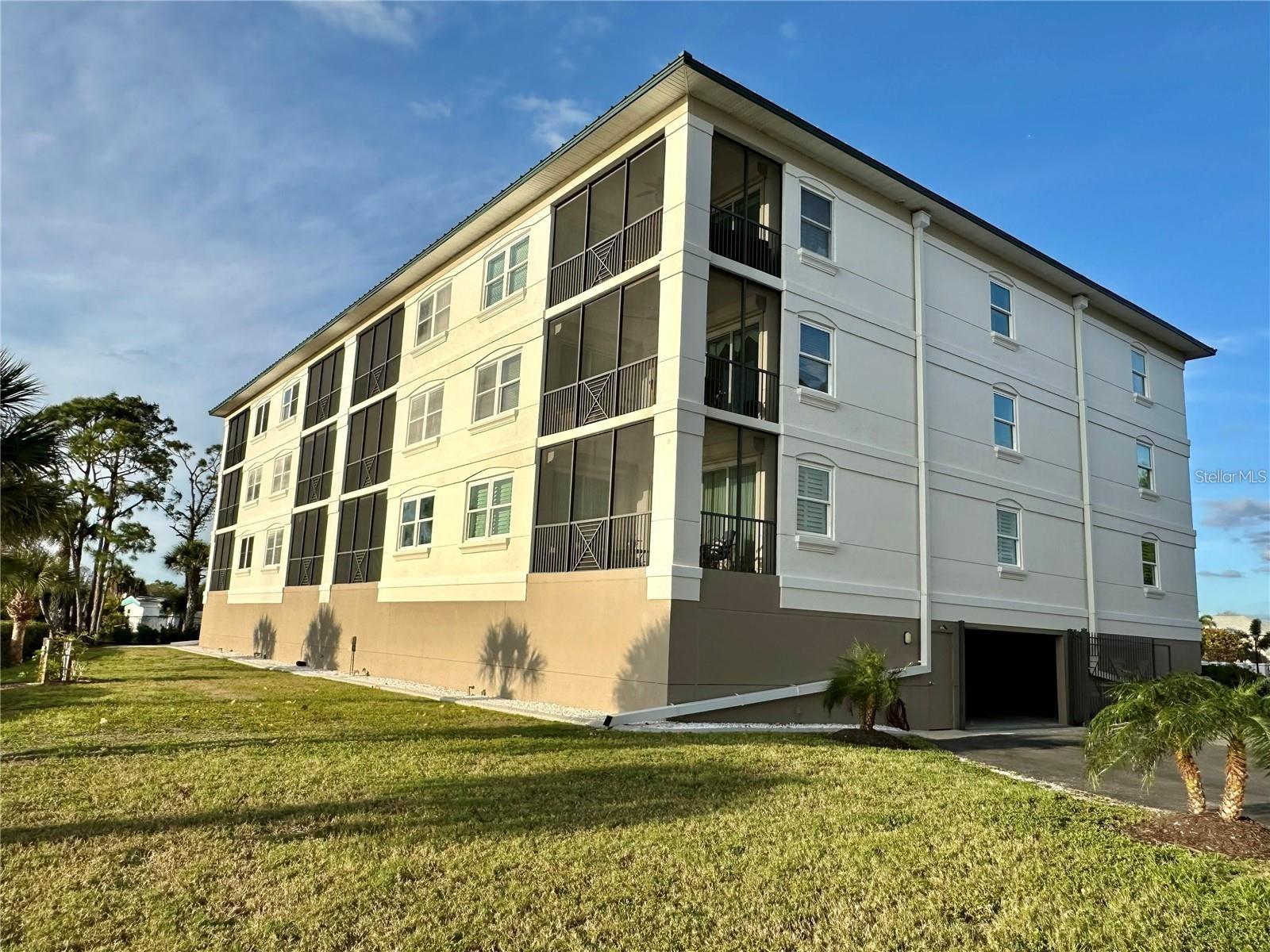 GRAND PRESERVE ON LEMON BAY PH - Residential