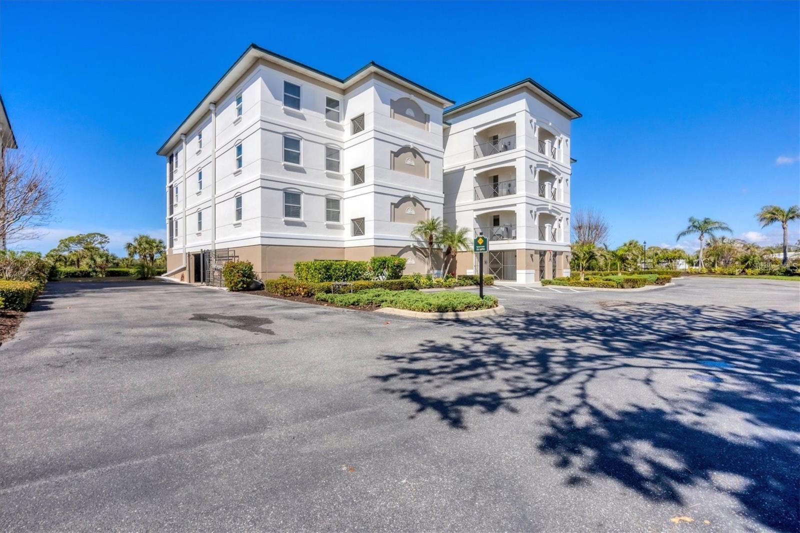 GRAND PRESERVE ON LEMON BAY PH - Residential