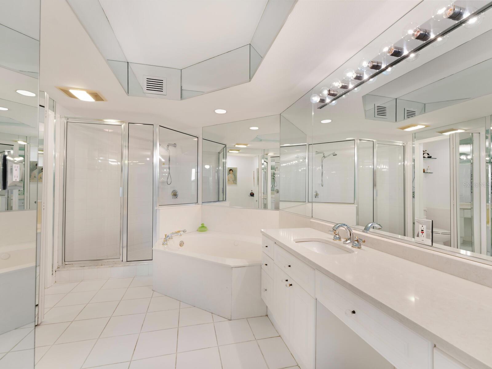 EAGLES POINT AT THE LANDINGS 2 - Residential