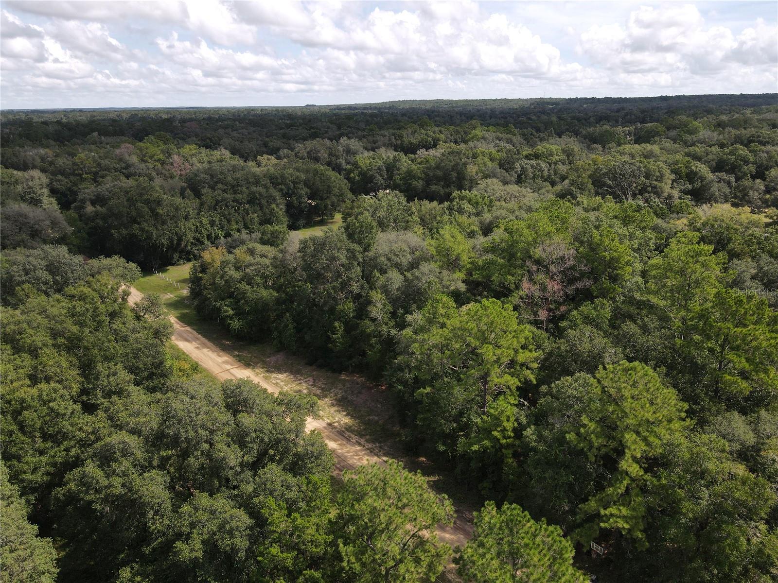INTERLACHEN LAKES ESTATES - Land