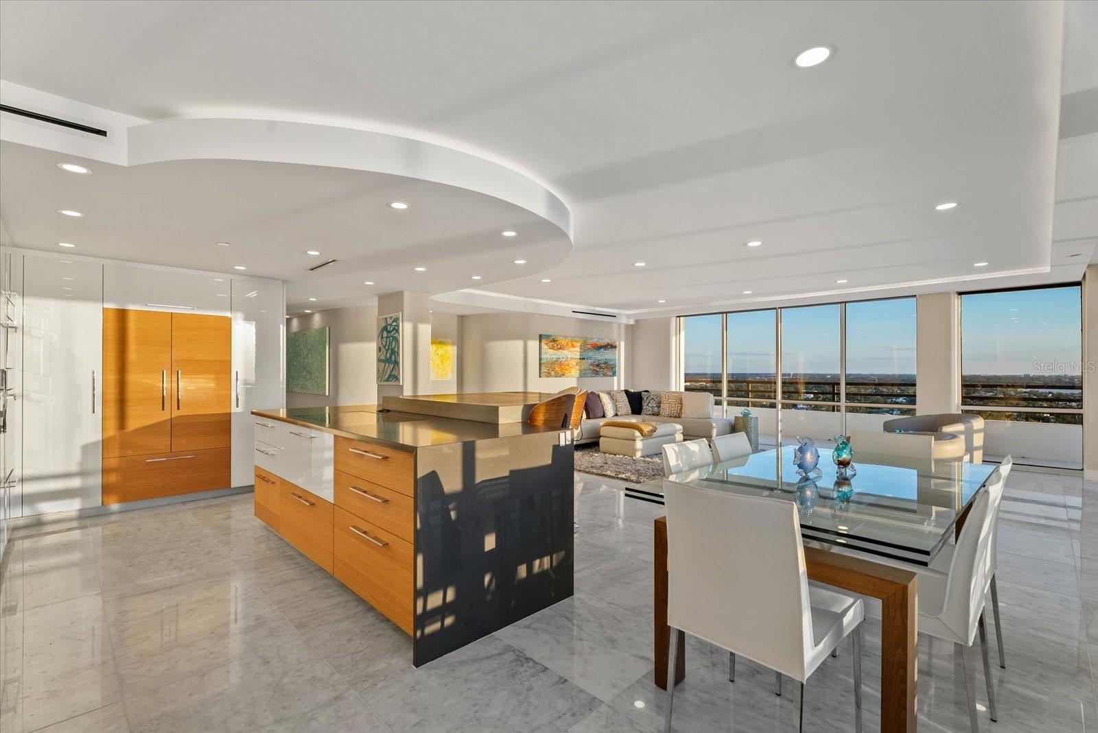 EMBASSY HOUSE - Residential