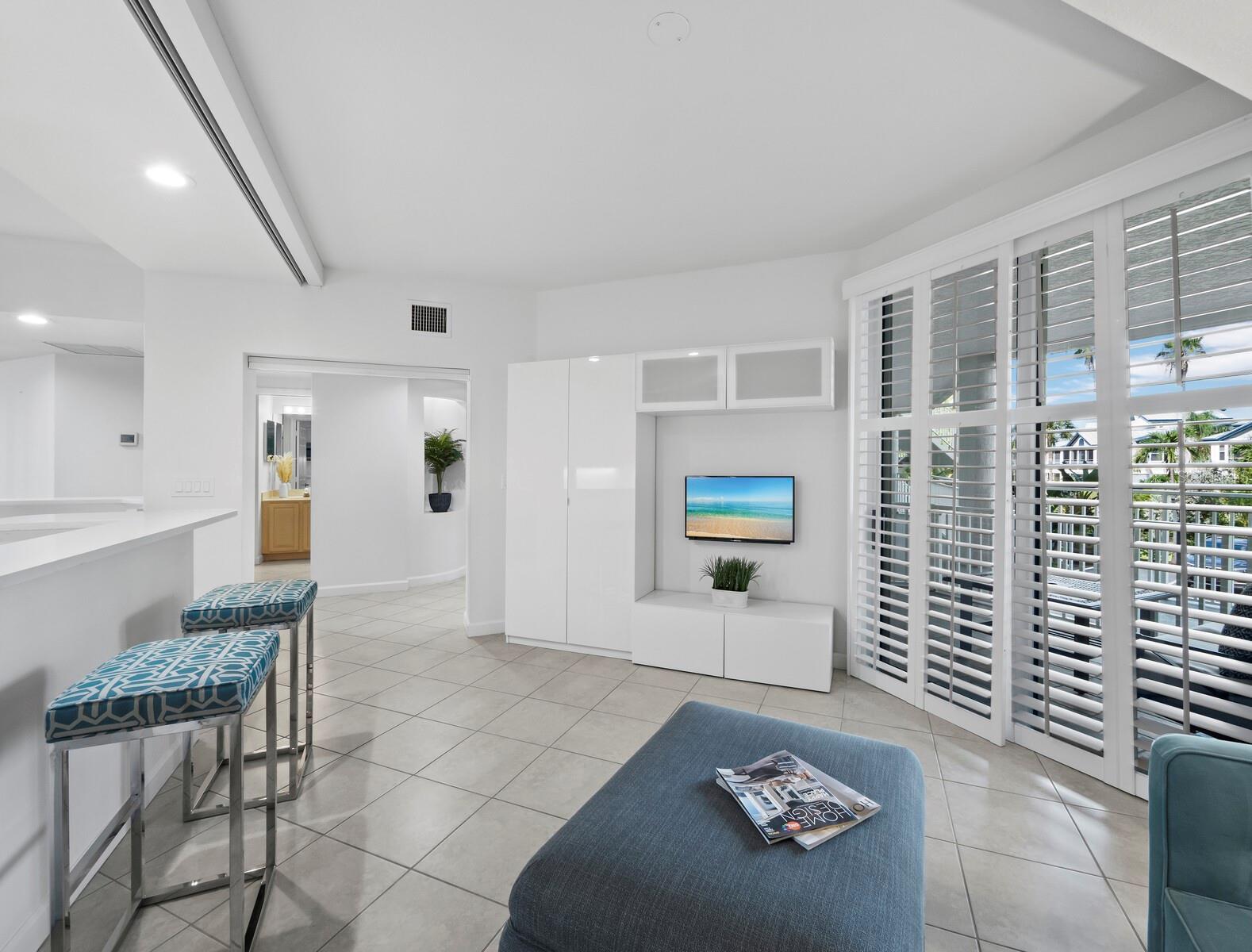 DOLPHIN BAY-SIESTA KEY SEC A - Residential