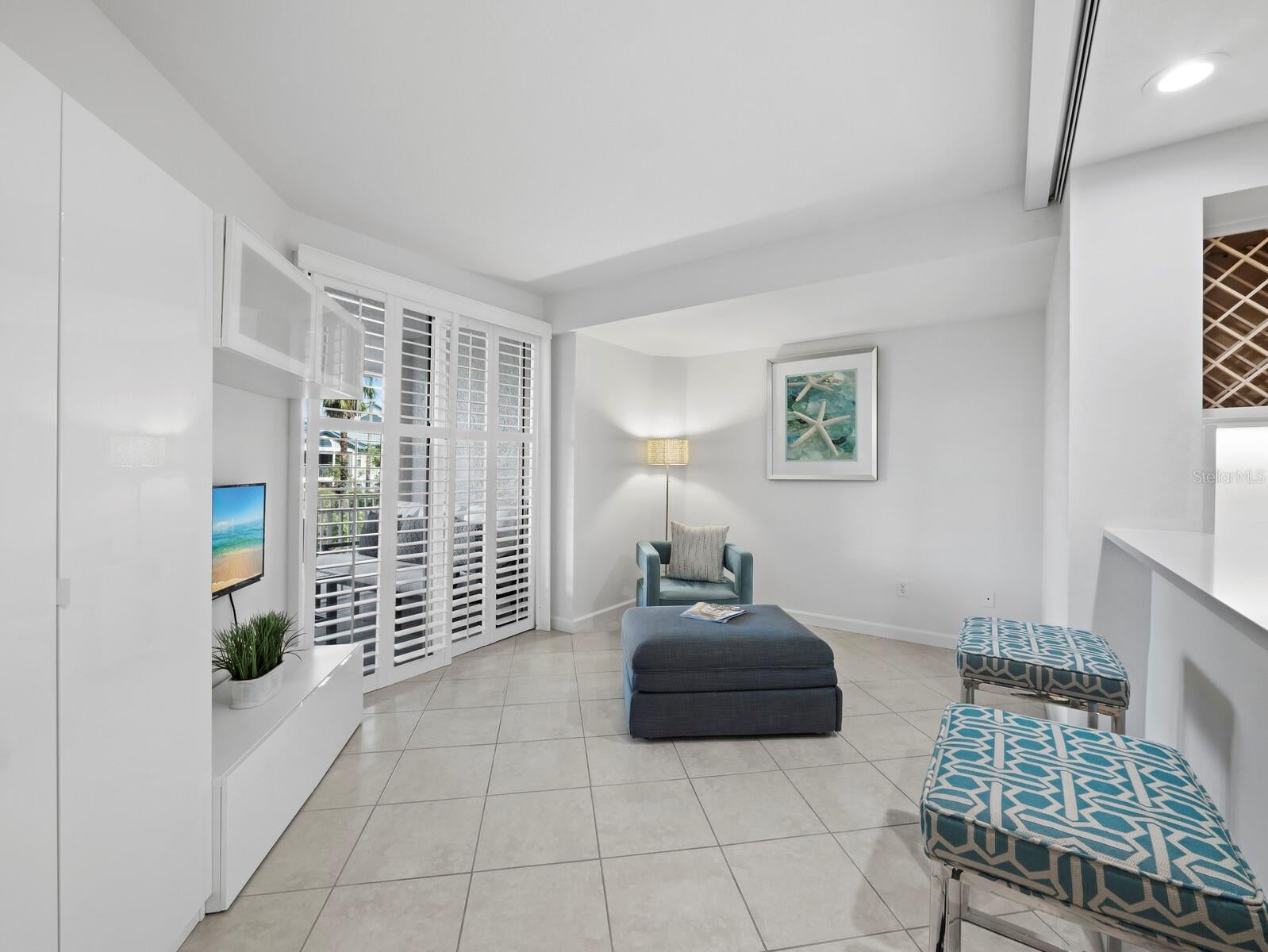 DOLPHIN BAY-SIESTA KEY SEC A - Residential