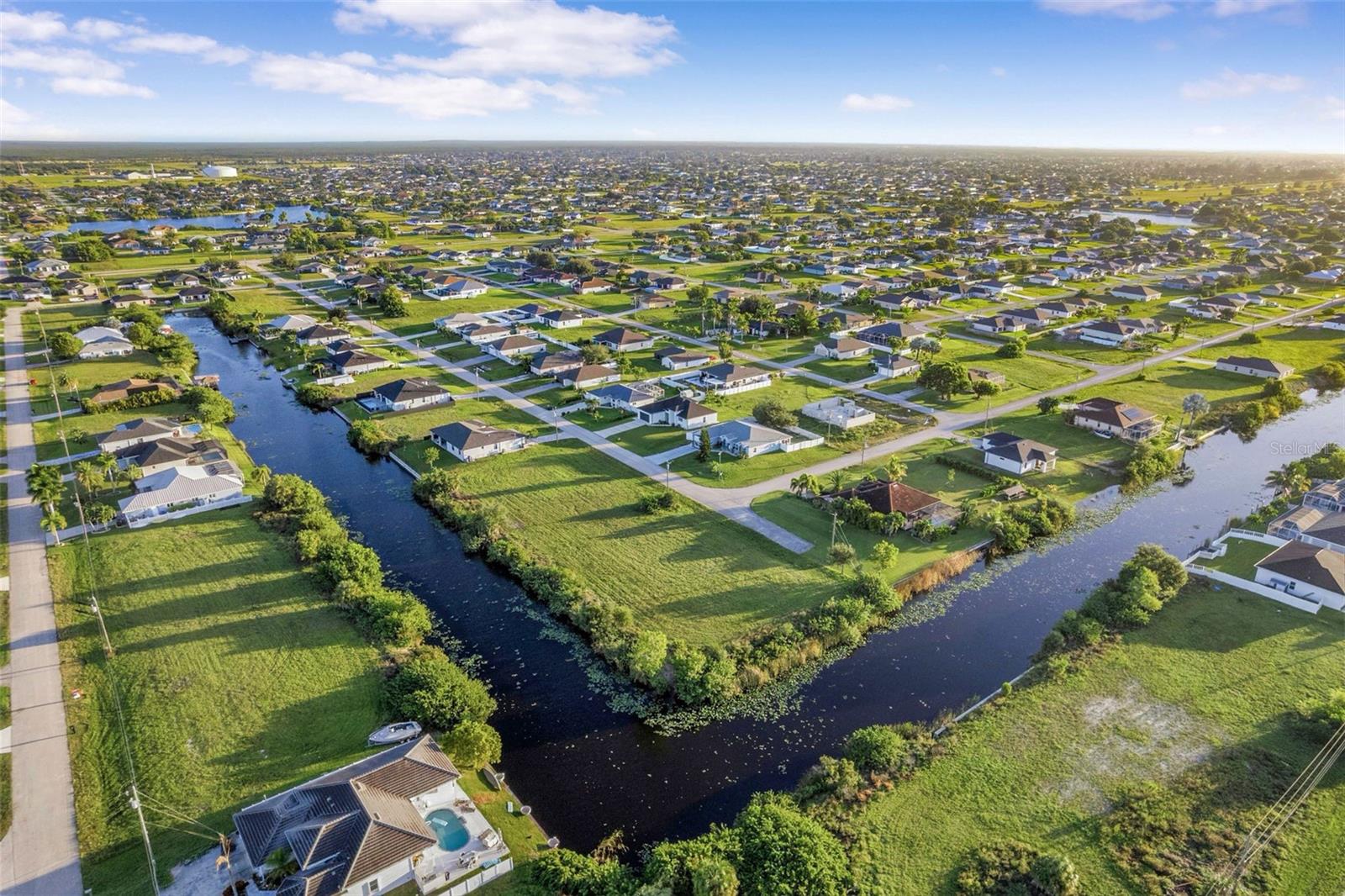 CAPE CORAL - Land