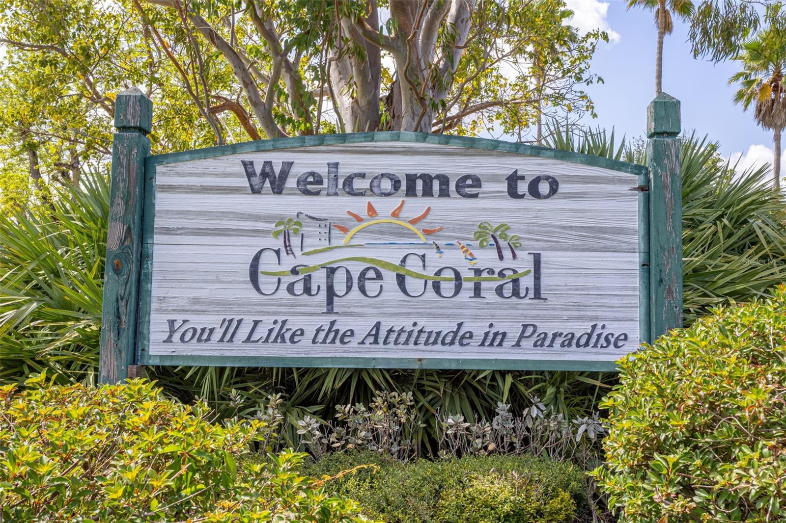 CAPE CORAL - Land