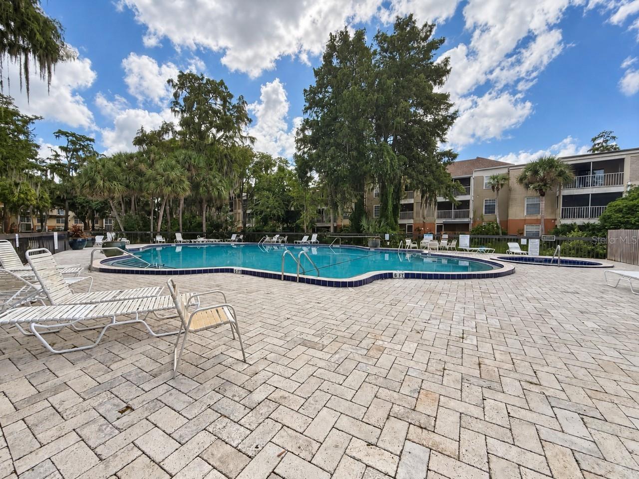 CYPRESS POINTE/LK ORLANDO - Residential