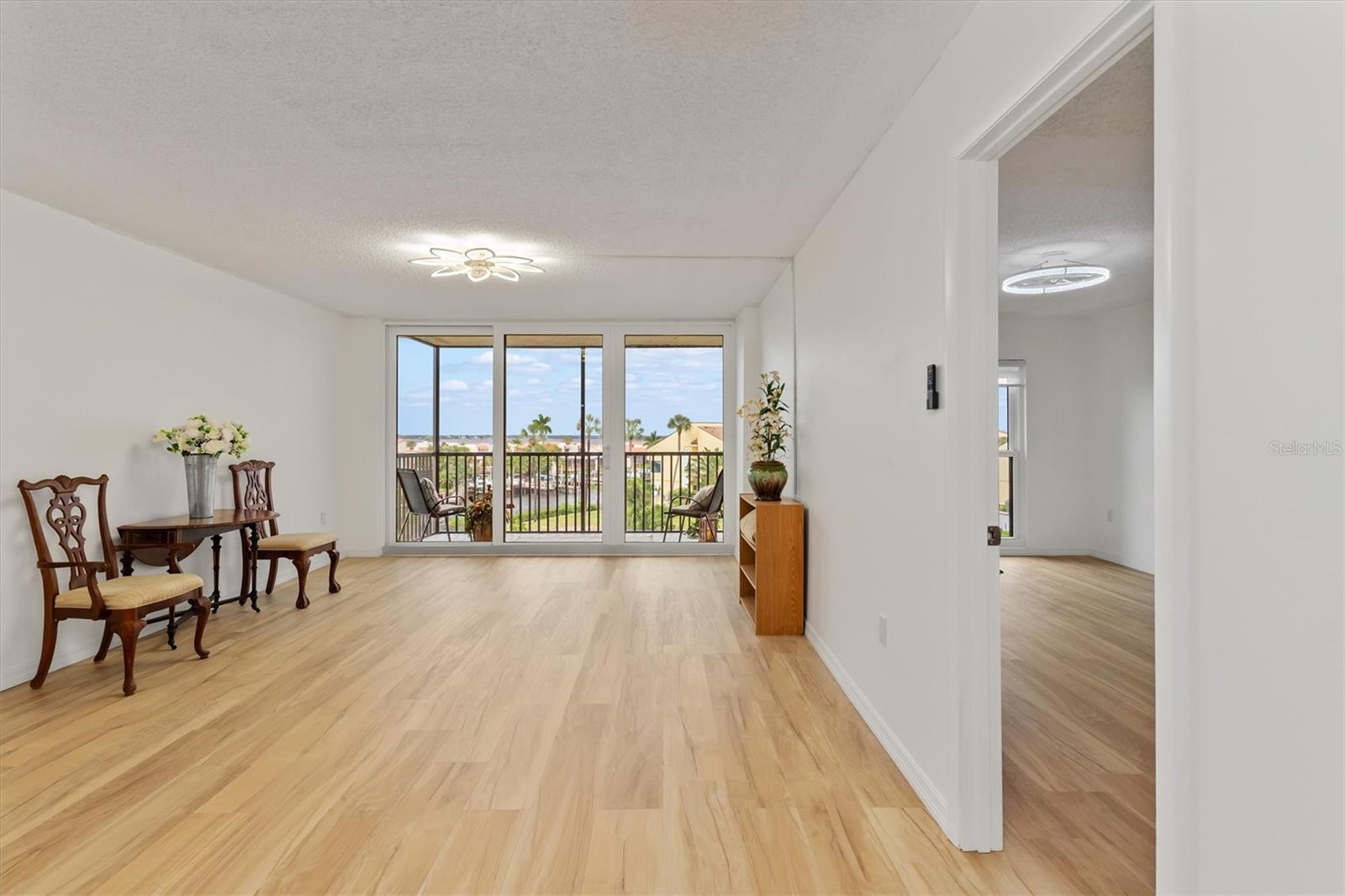 EMERALD POINTE PH 01 - Residential
