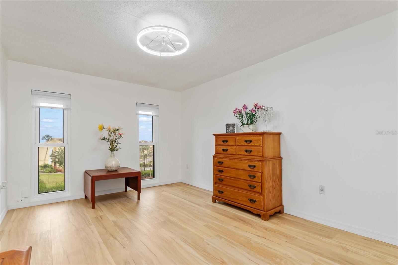 EMERALD POINTE PH 01 - Residential