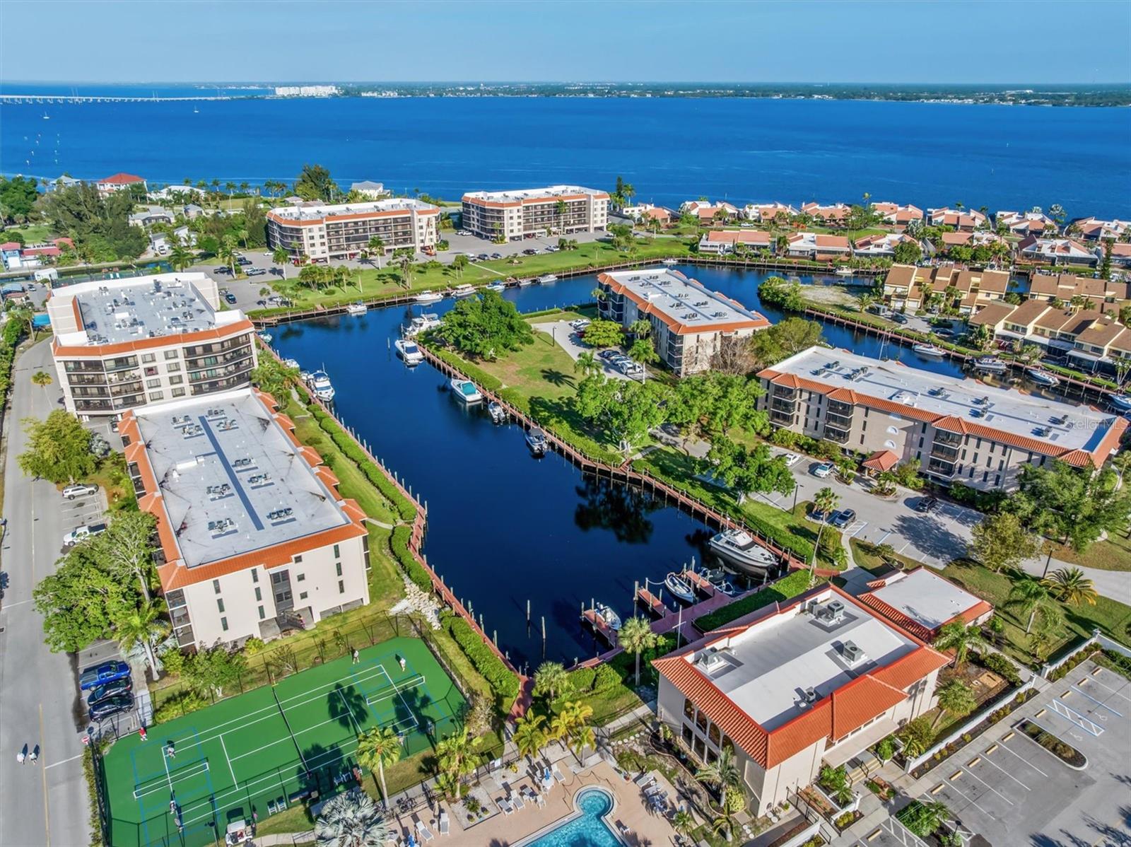 EMERALD POINTE PH 01 - Residential