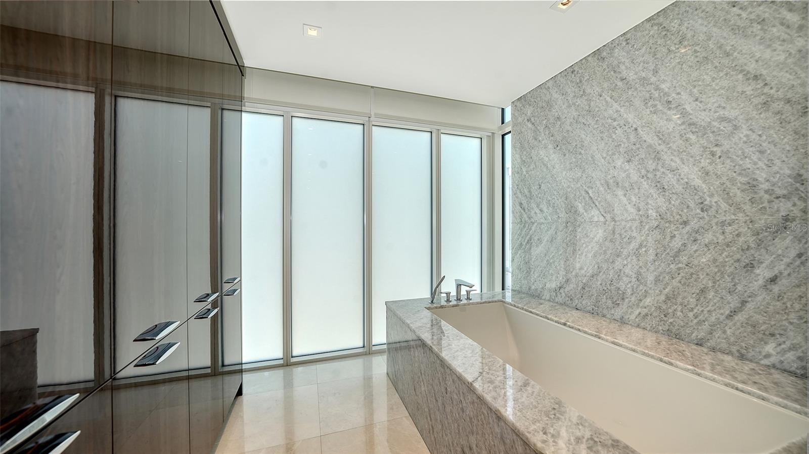 AQUA - Residential