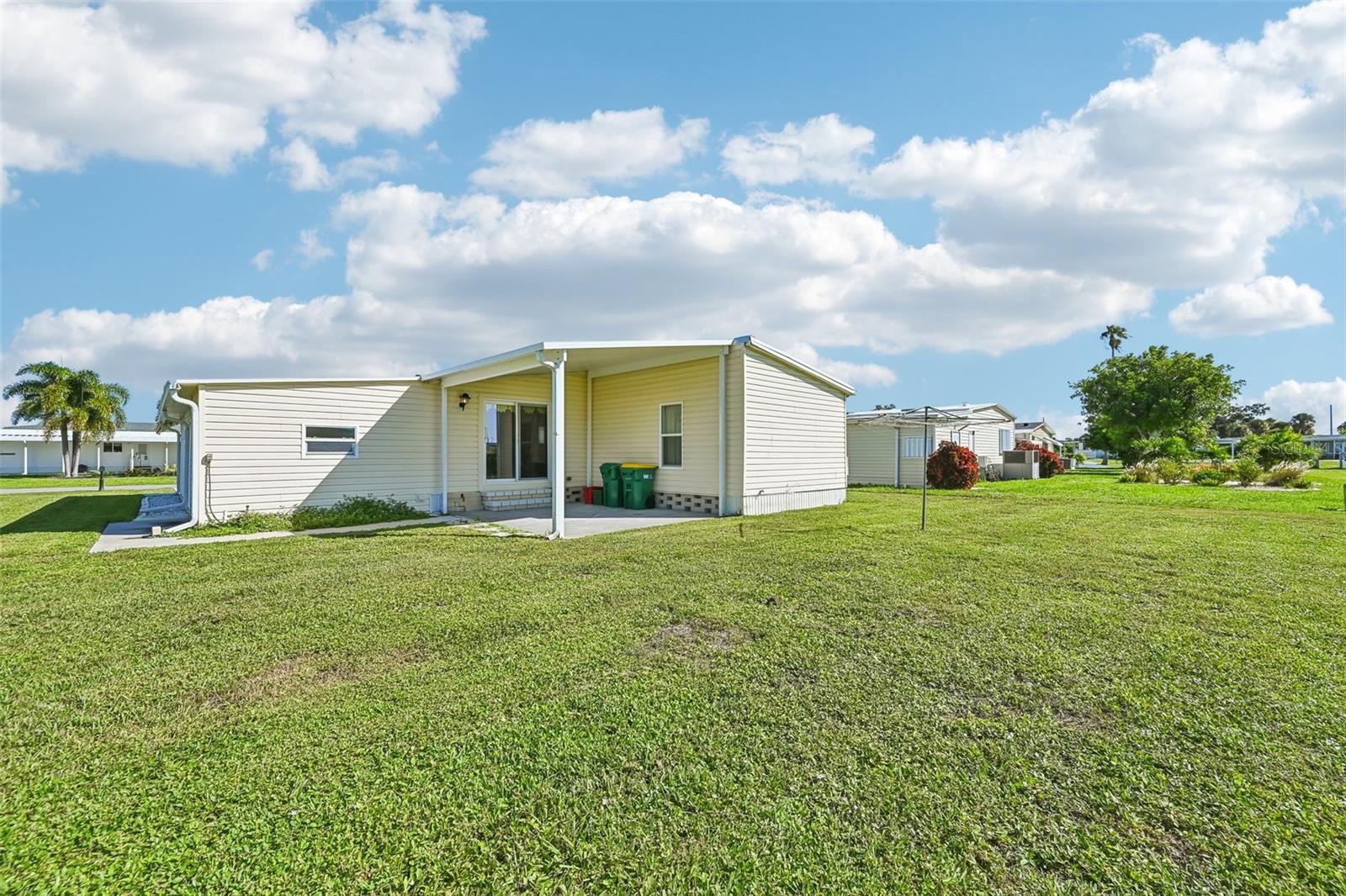 LEMON BAY ISLES PH 01 - Residential