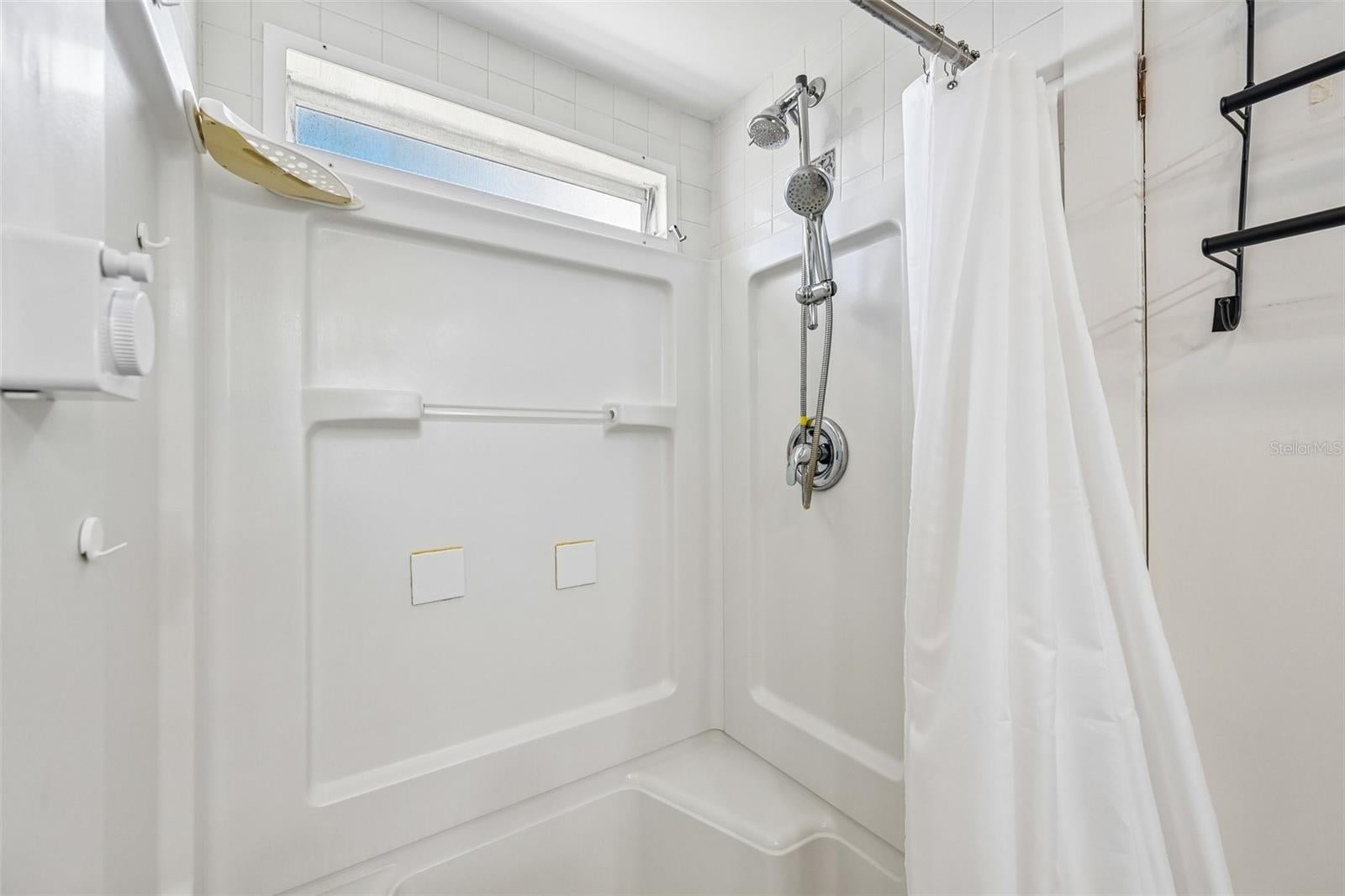 LEMON BAY ISLES PH 01 - Residential