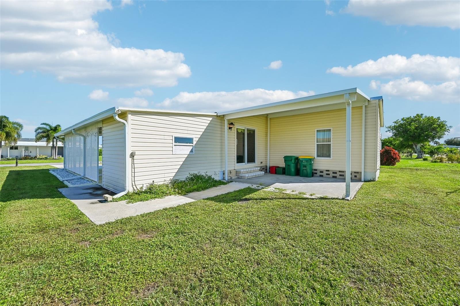 LEMON BAY ISLES PH 01 - Residential