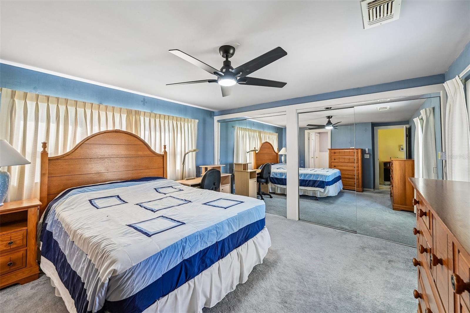 LEMON BAY ISLES PH 01 - Residential