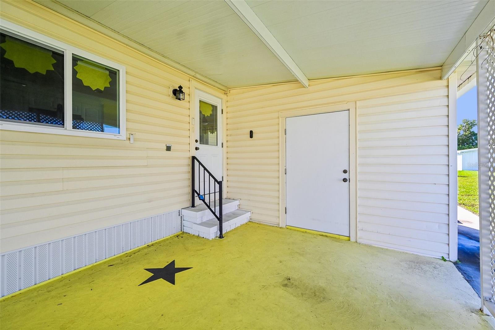 LEMON BAY ISLES PH 01 - Residential
