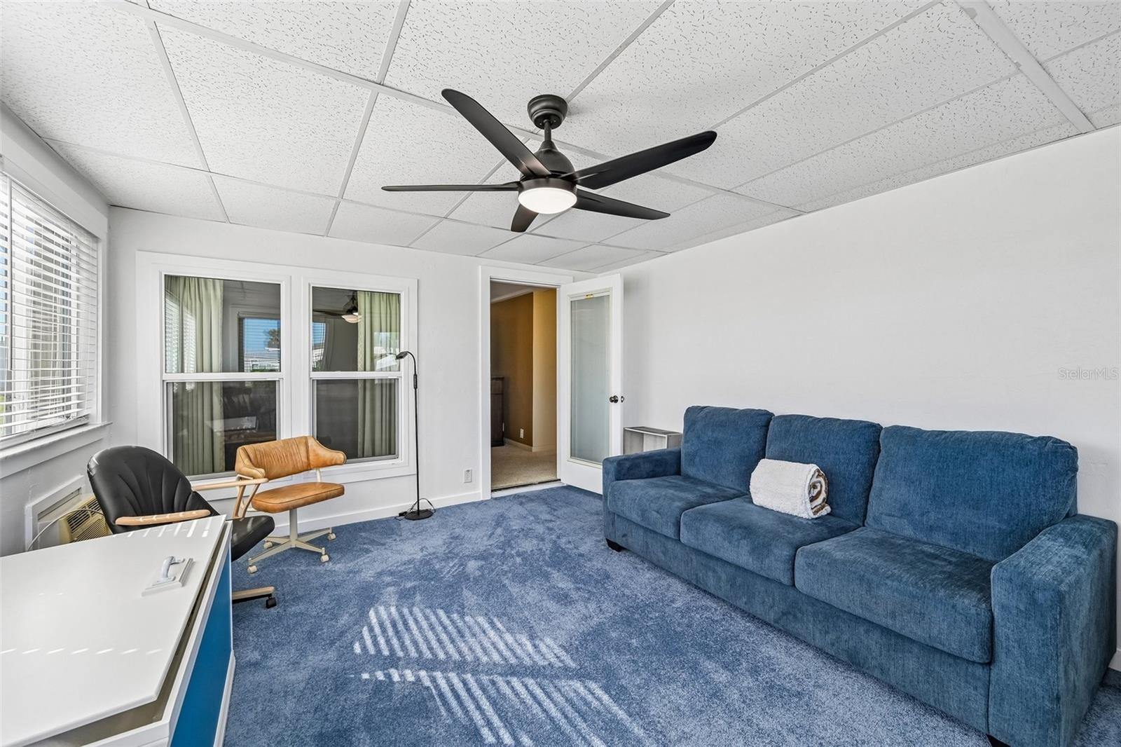 LEMON BAY ISLES PH 01 - Residential