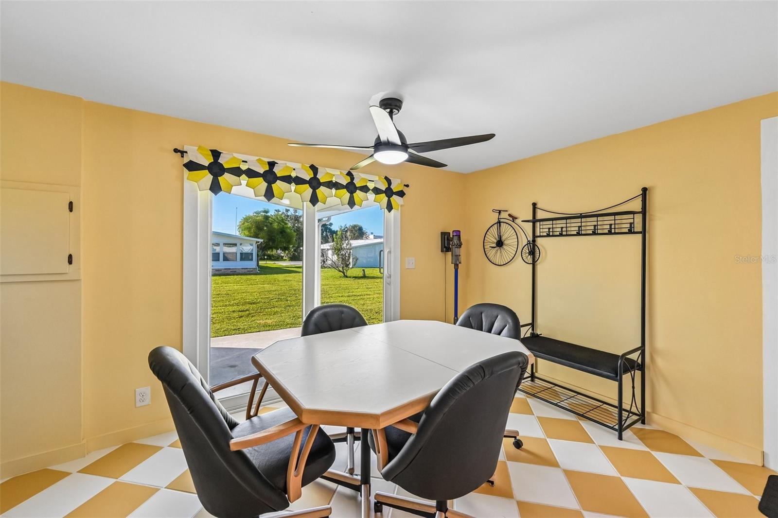 LEMON BAY ISLES PH 01 - Residential