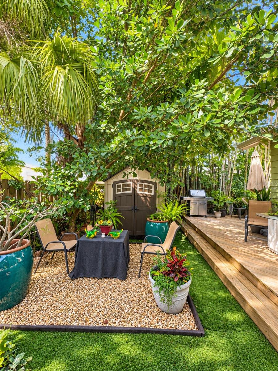HUDSON BAYOU - Residential