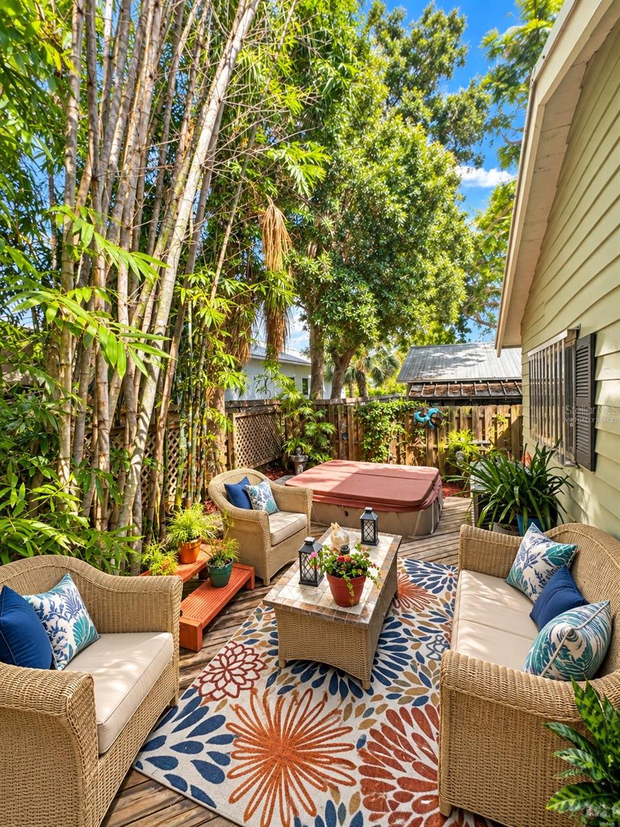 HUDSON BAYOU - Residential