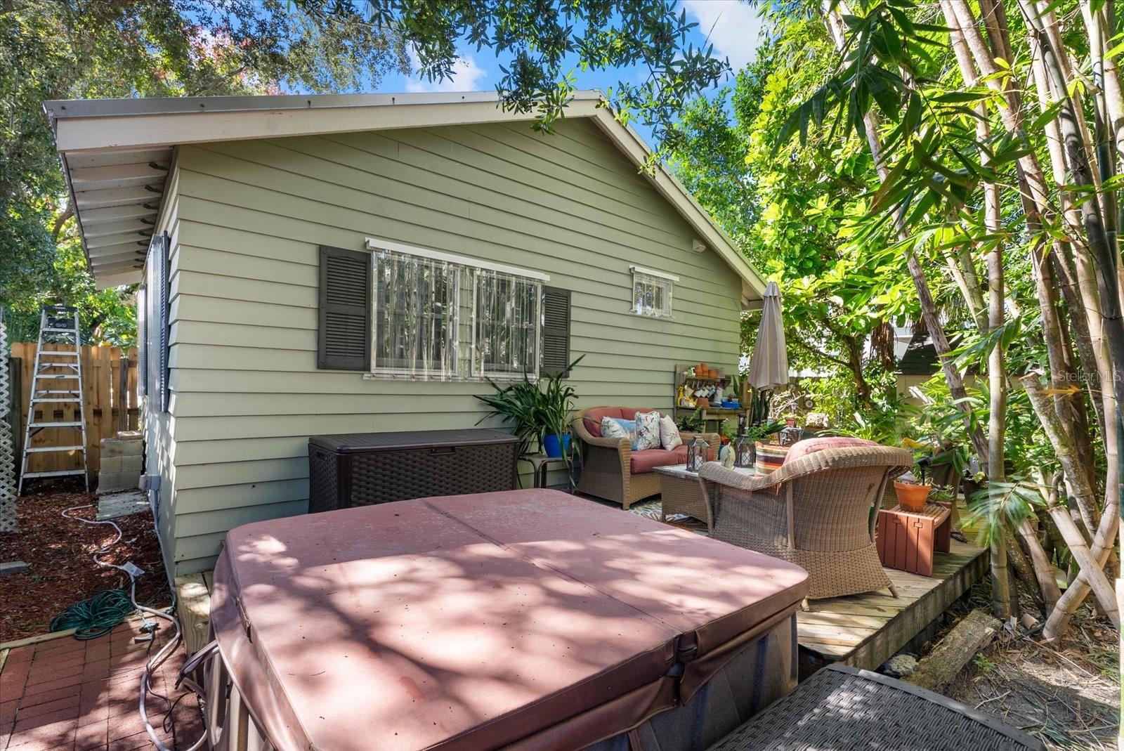 HUDSON BAYOU - Residential