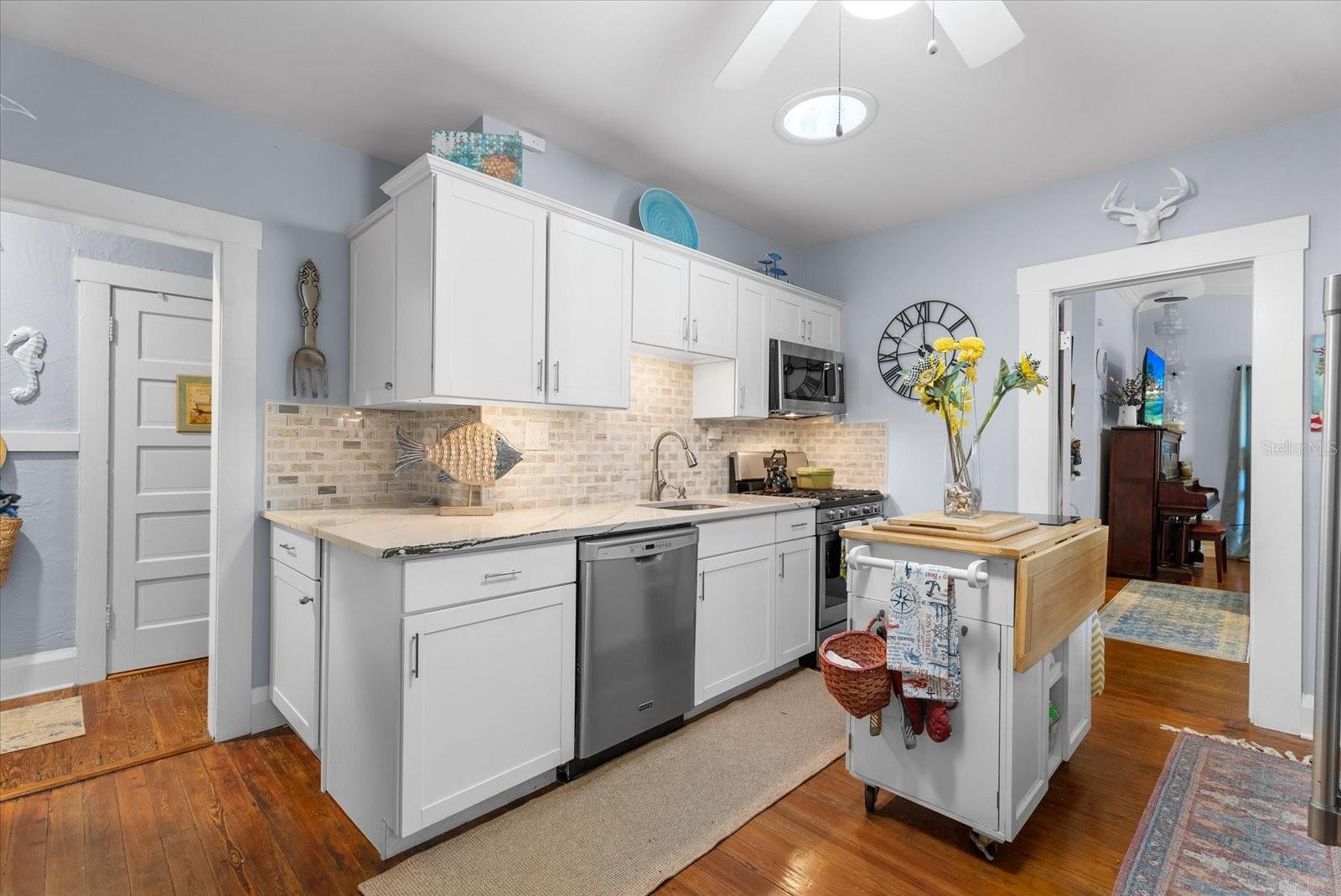HUDSON BAYOU - Residential