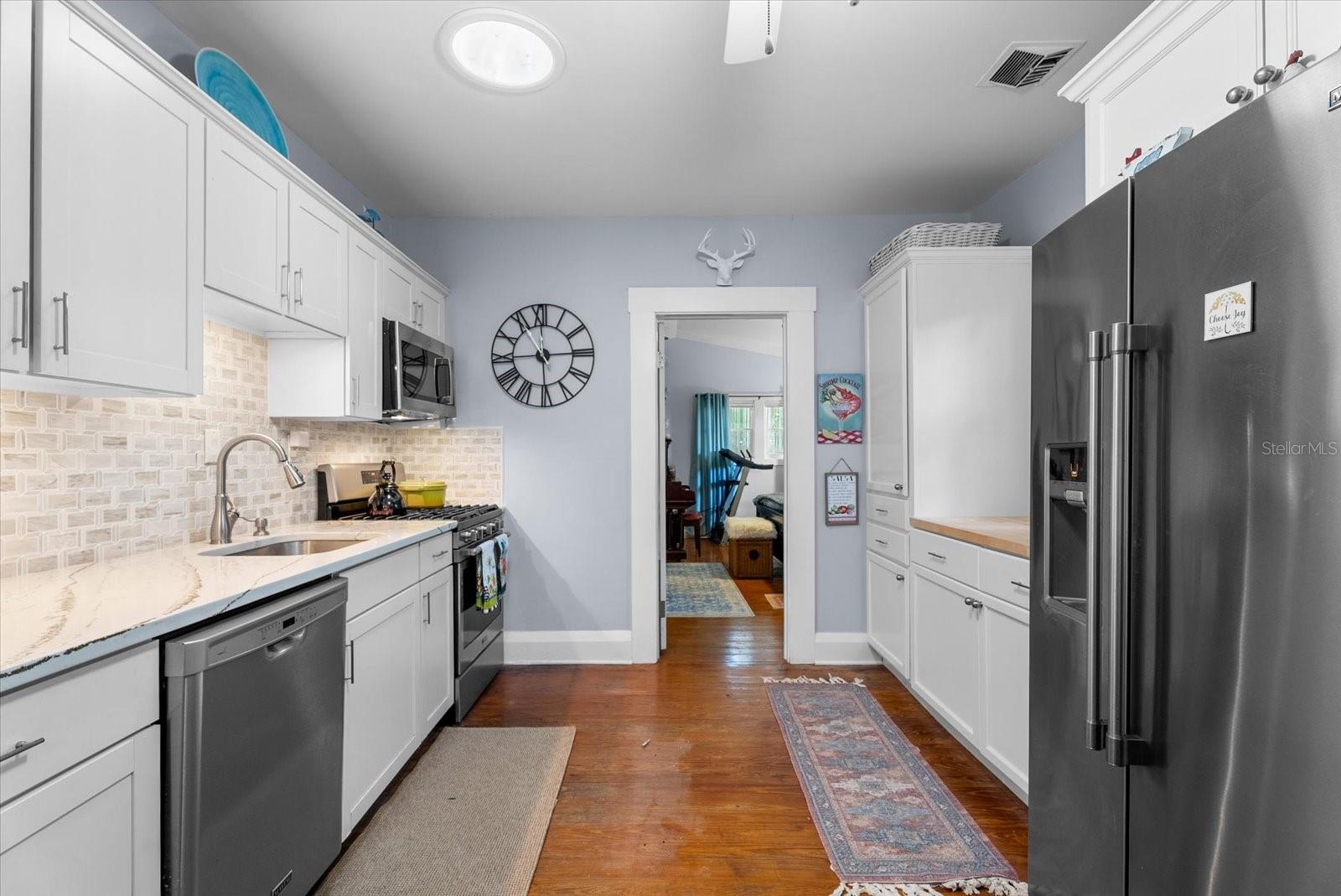 HUDSON BAYOU - Residential