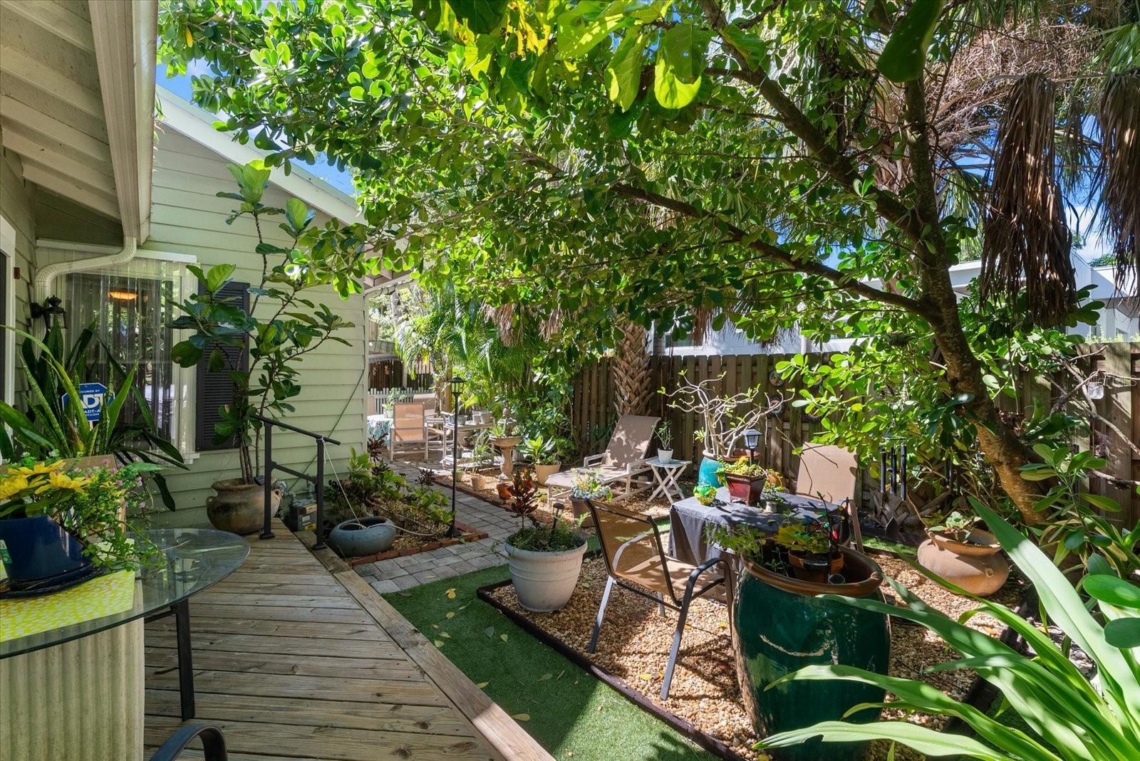 HUDSON BAYOU - Residential