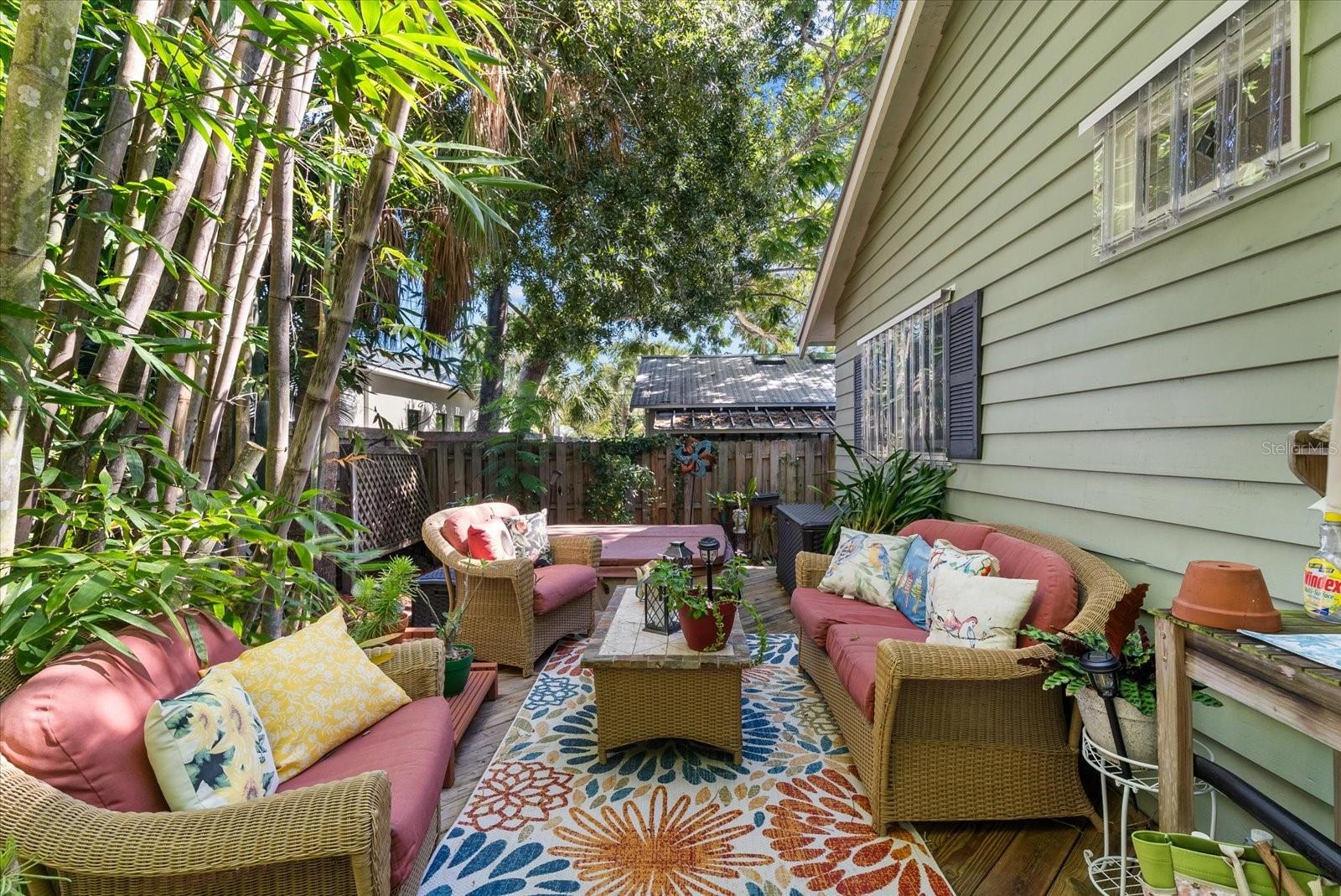 HUDSON BAYOU - Residential