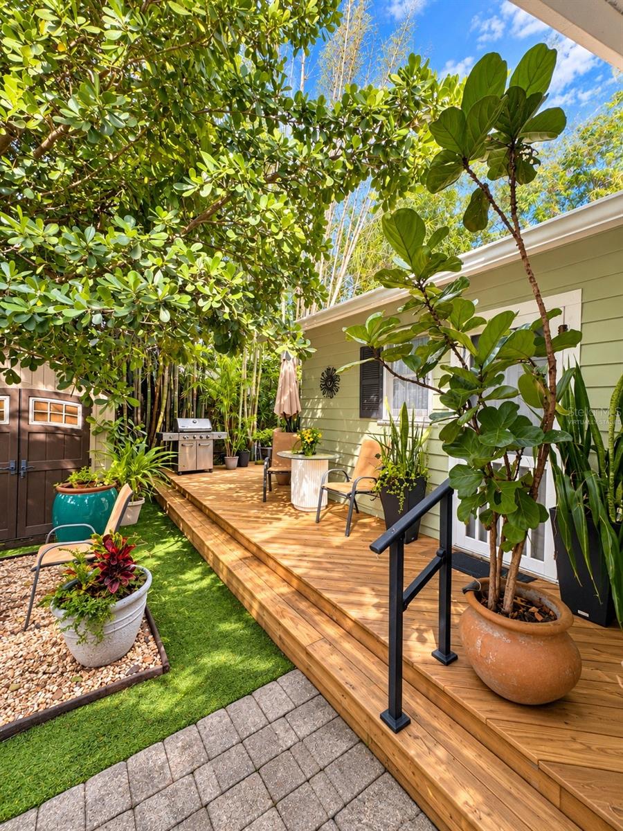 HUDSON BAYOU - Residential