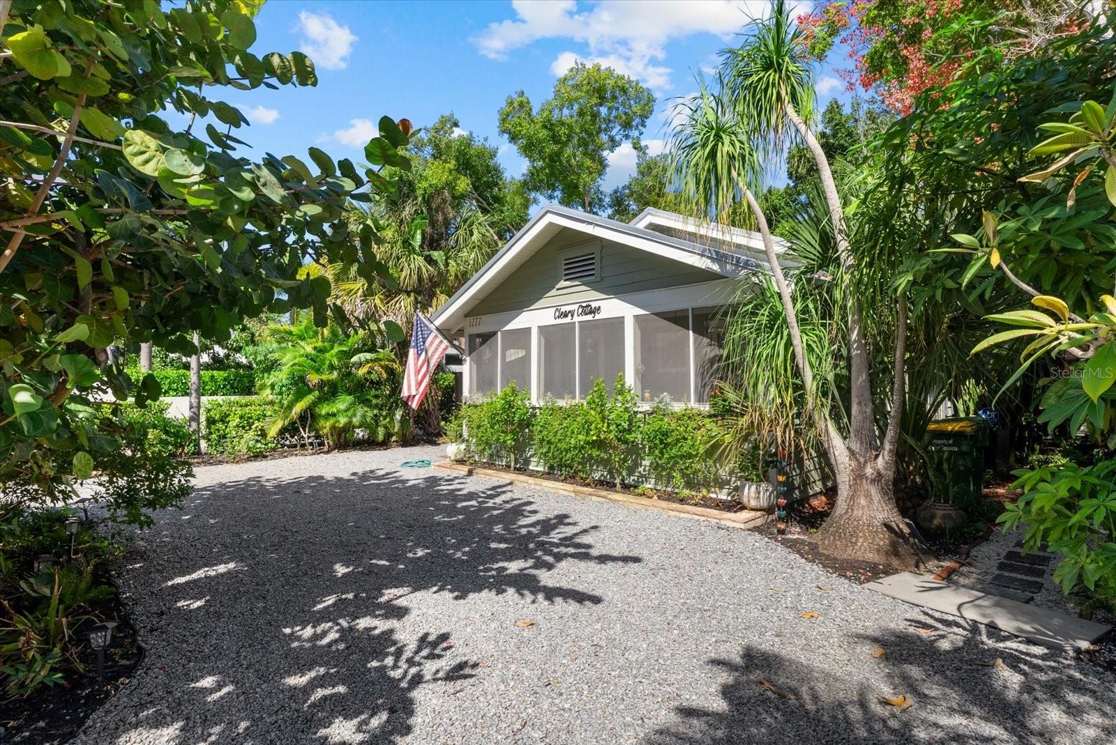 HUDSON BAYOU - Residential