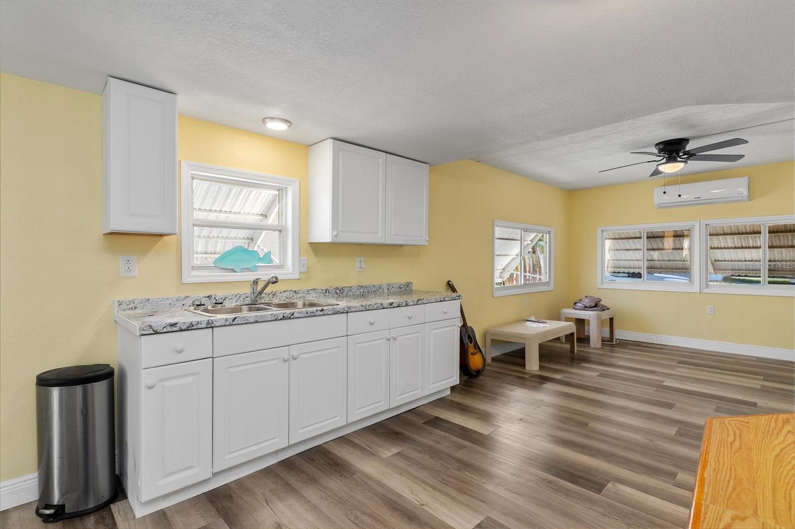LAZY LAGOON MOB HME PARK COOP - Residential