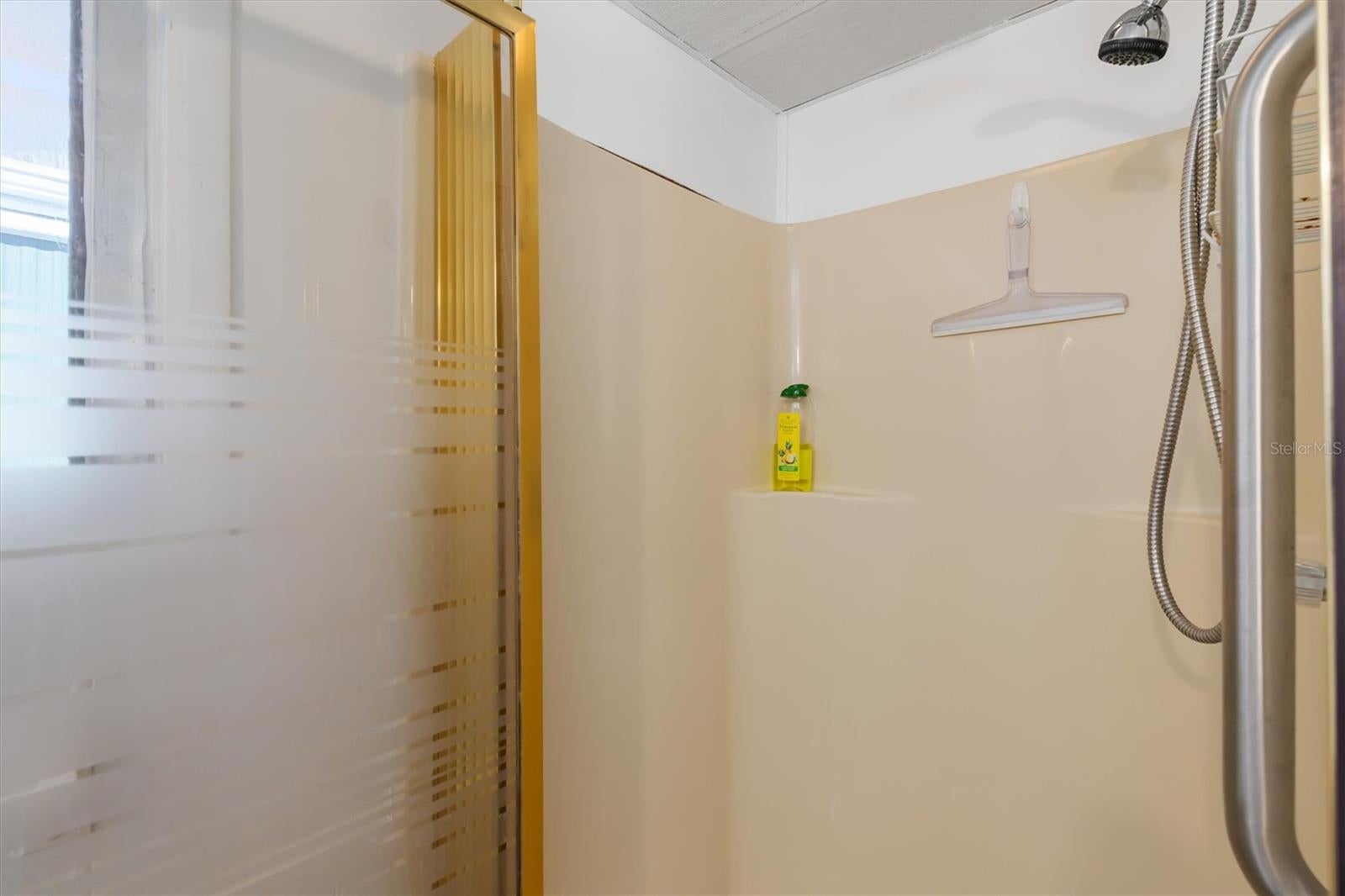 LAZY LAGOON MOB HME PARK COOP - Residential
