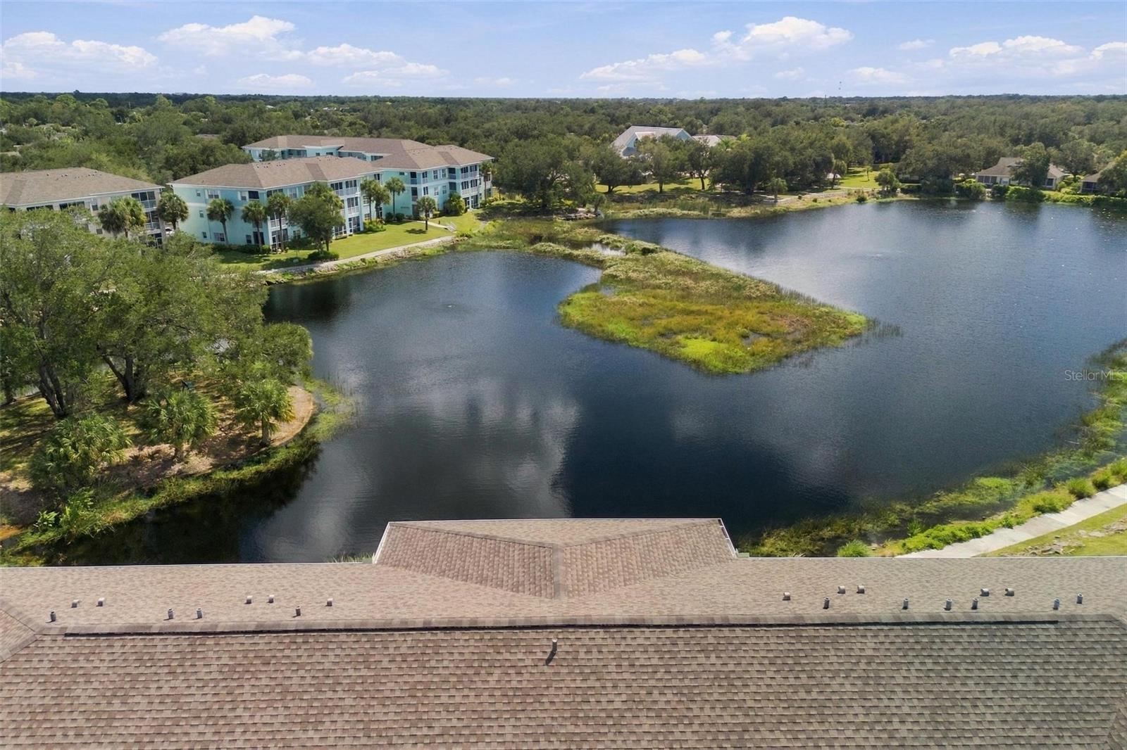 HERITAGE OAK PARK-WATERSIDE CLUB 02 AT HERITAGE - Residential