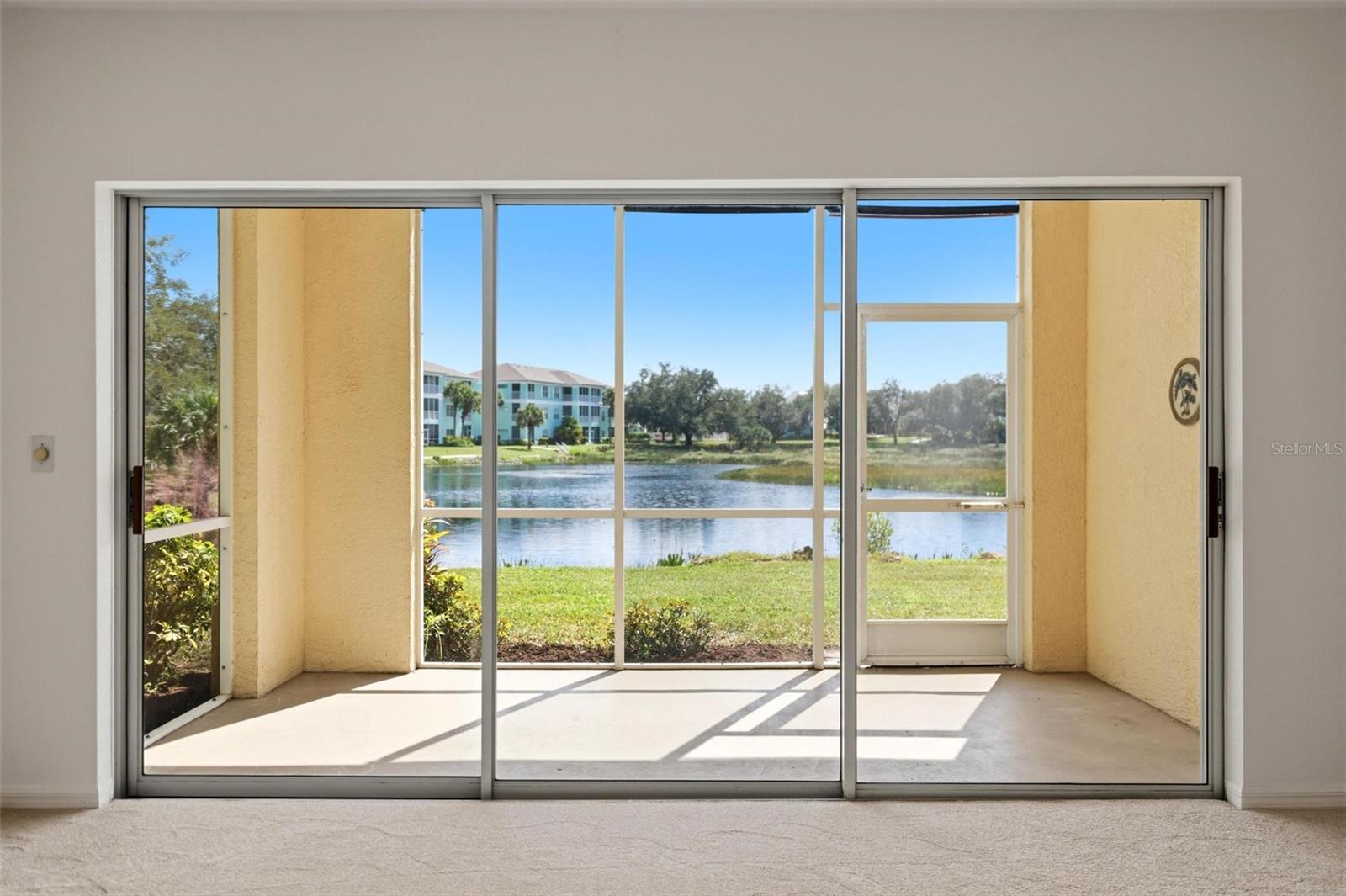 HERITAGE OAK PARK-WATERSIDE CLUB 02 AT HERITAGE - Residential