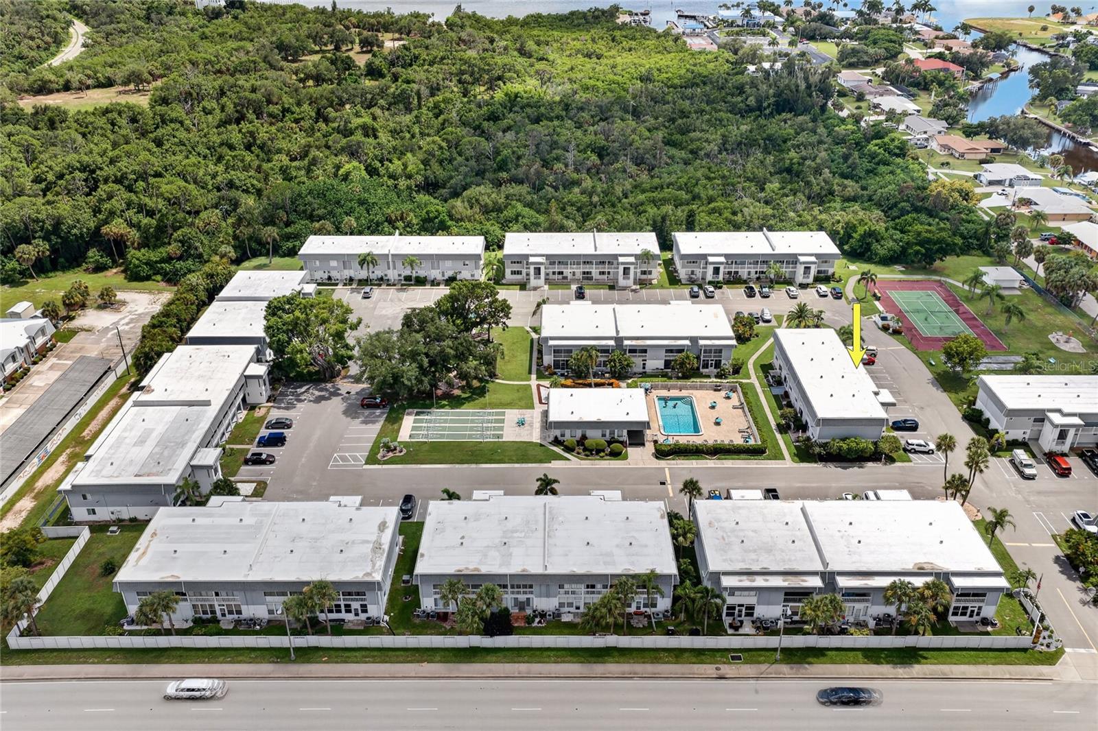 EDGEWATER VILLAGE - Residential