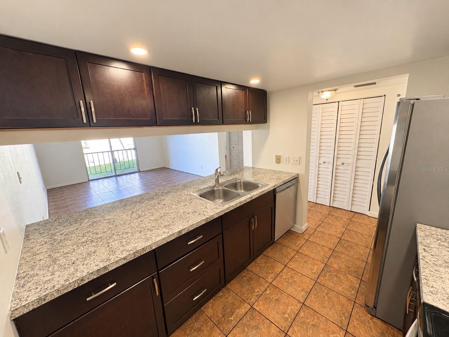 THE TAMPA RACQUET CLUB A CONDO - Residential