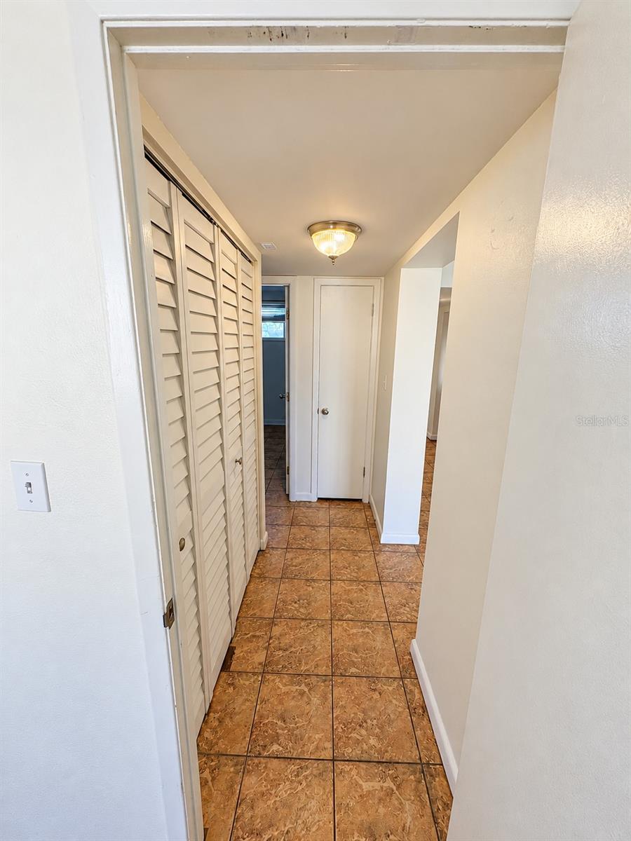 THE TAMPA RACQUET CLUB A CONDO - Residential