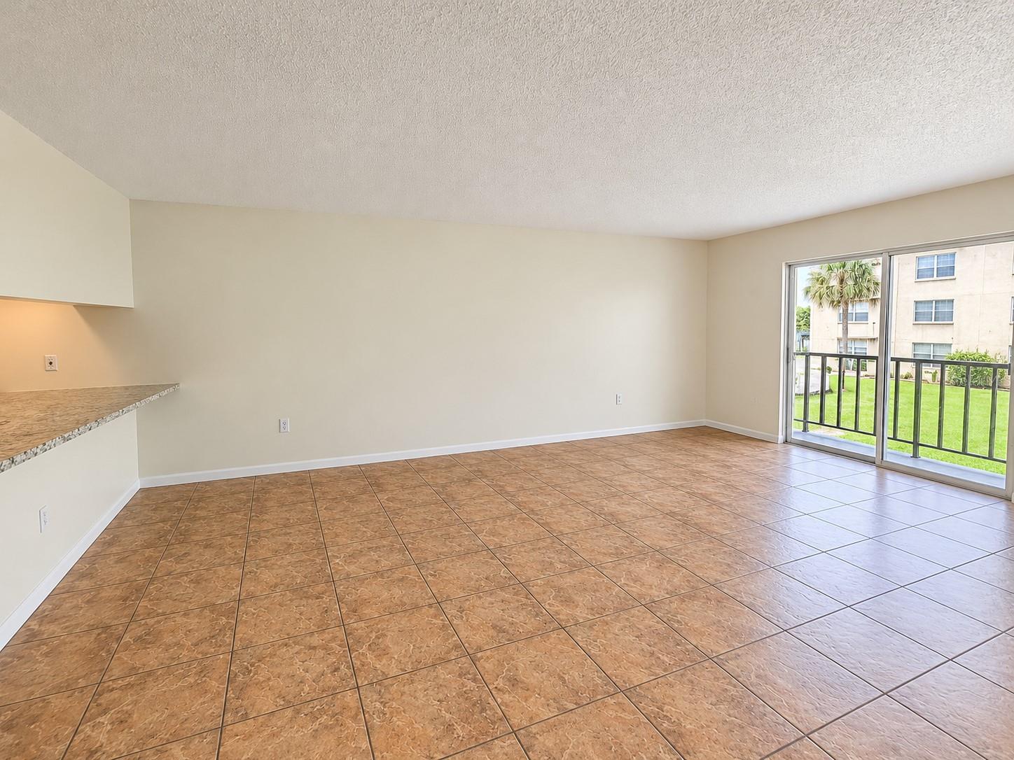 THE TAMPA RACQUET CLUB A CONDO - Residential