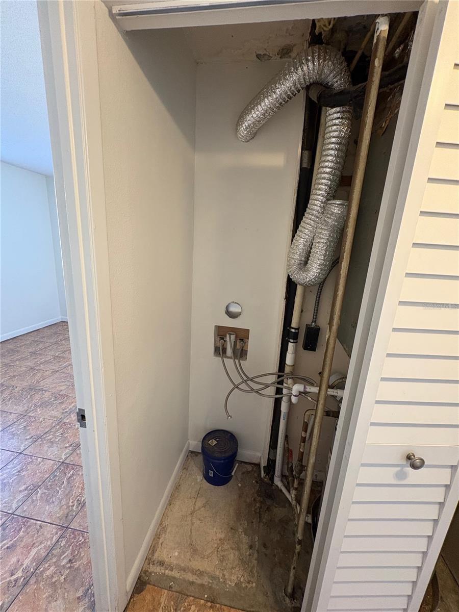 THE TAMPA RACQUET CLUB A CONDO - Residential