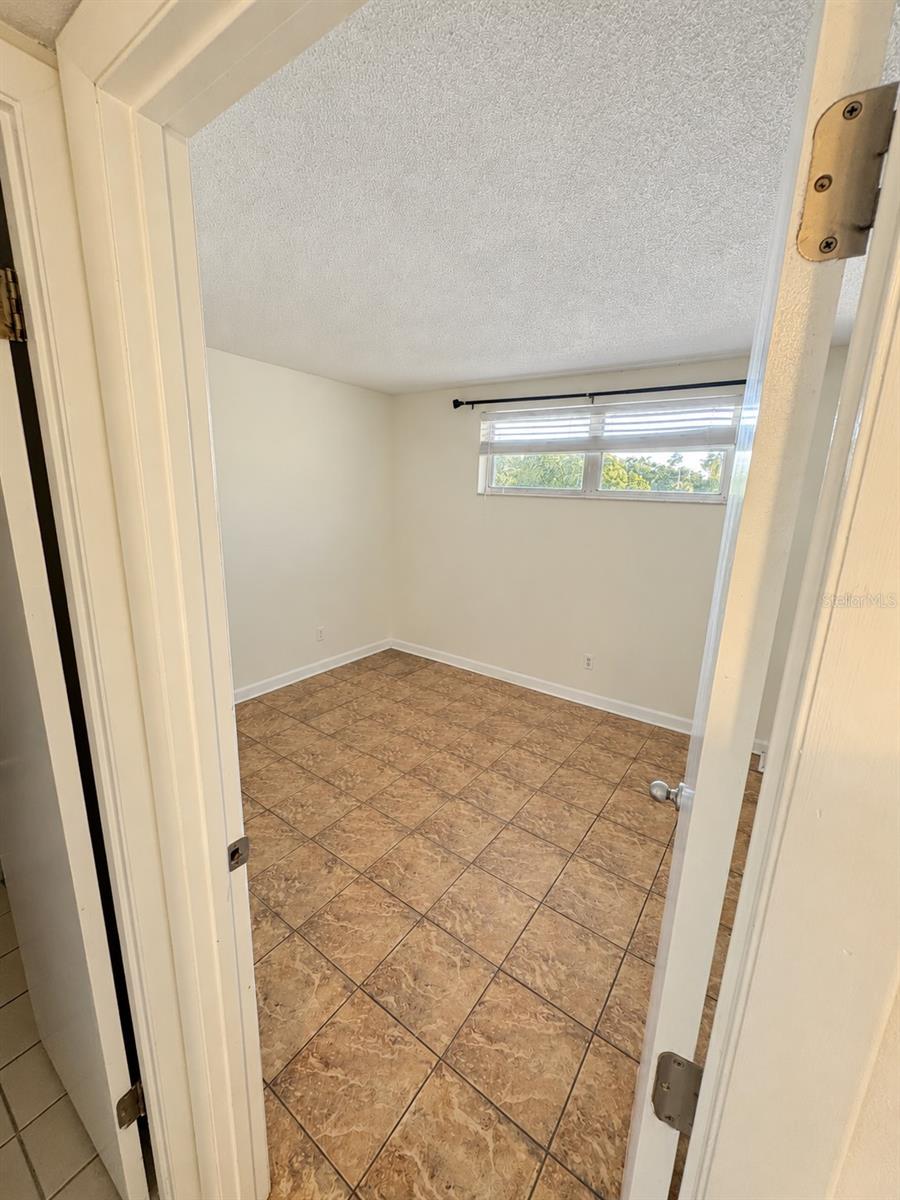 THE TAMPA RACQUET CLUB A CONDO - Residential