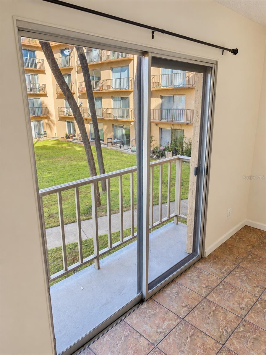 THE TAMPA RACQUET CLUB A CONDO - Residential