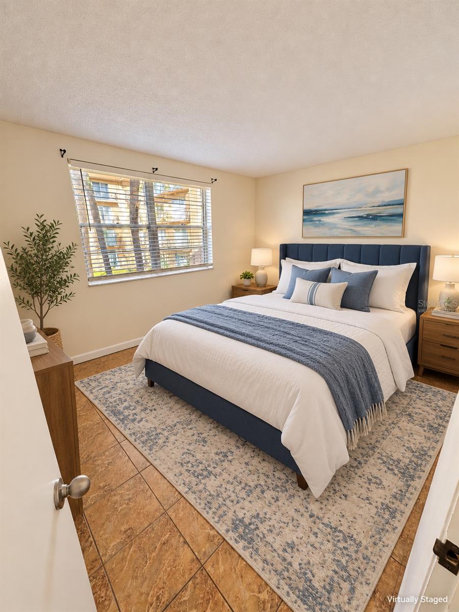 THE TAMPA RACQUET CLUB A CONDO - Residential