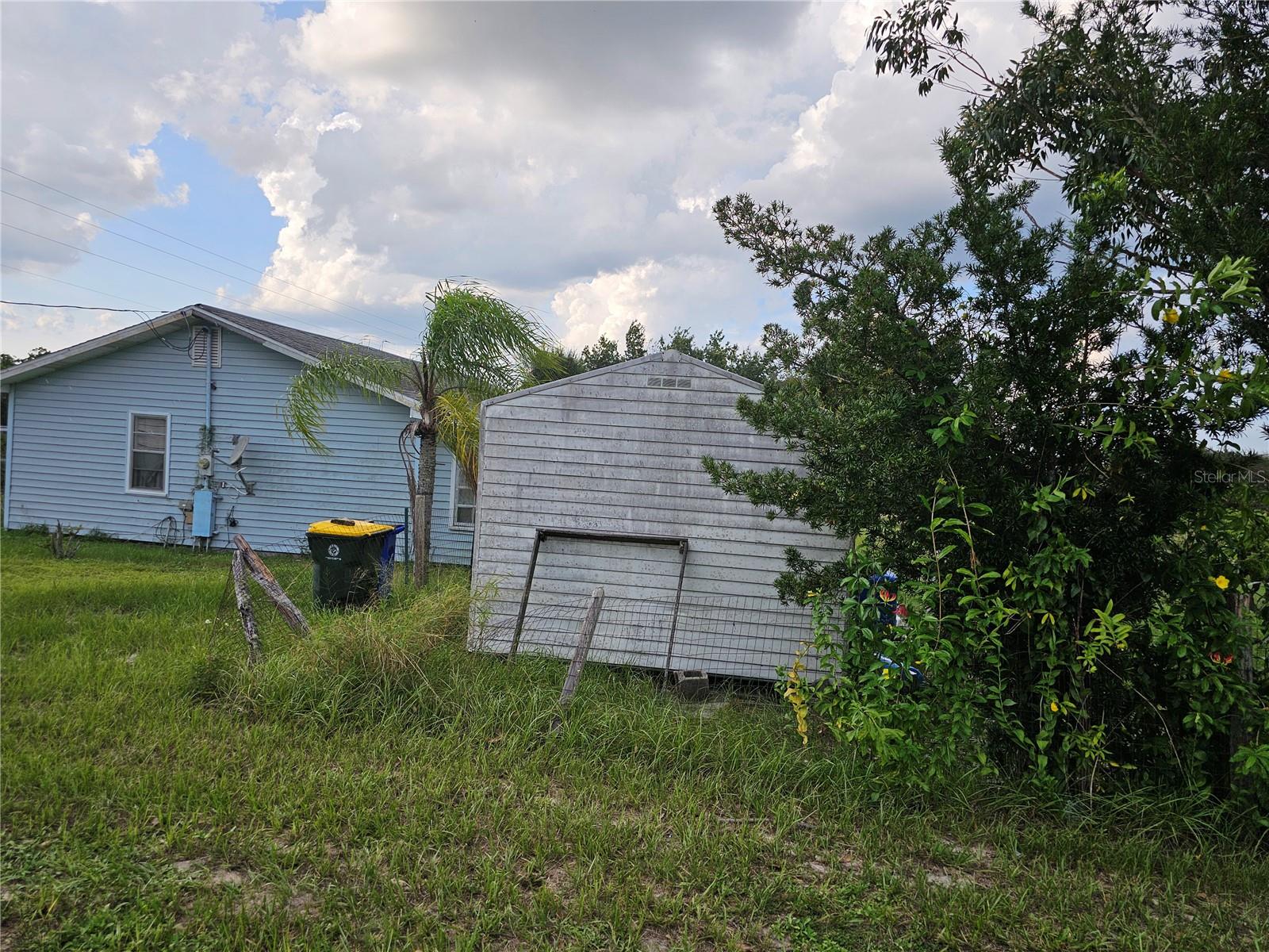 RURAL TRACTS - Residential