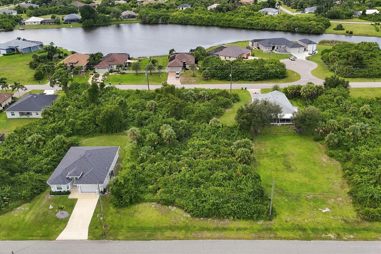 ROTONDA LAKES - Land