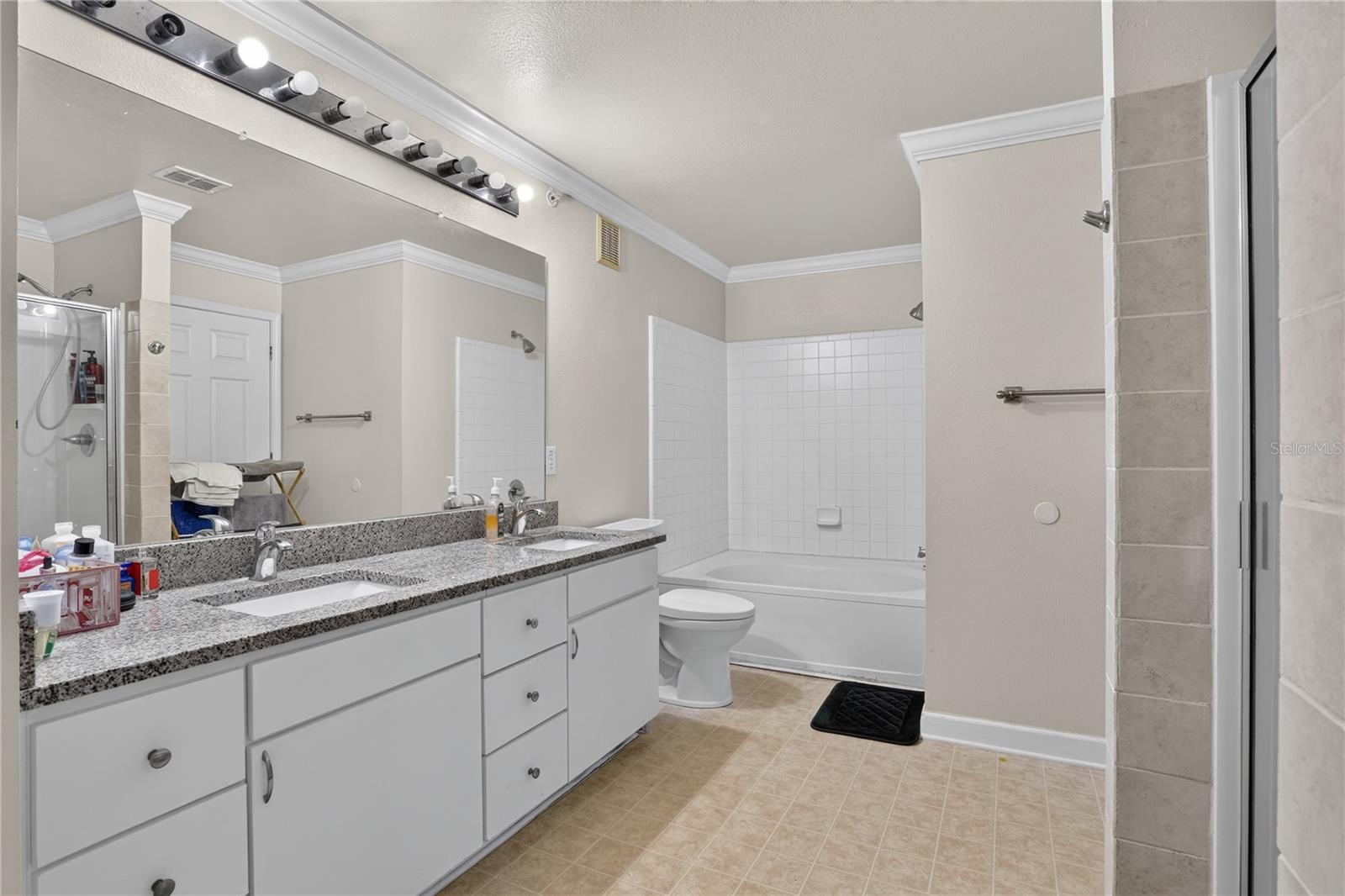 EQUESTRIAN PARC AT HIGHWOODS P - Residential