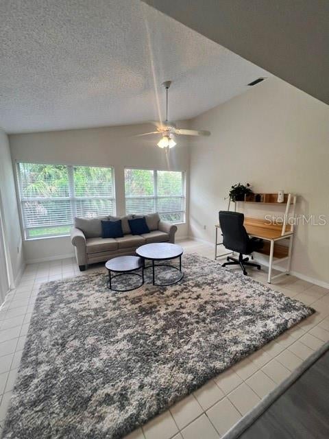 HARRINGTON LAKE - Residential